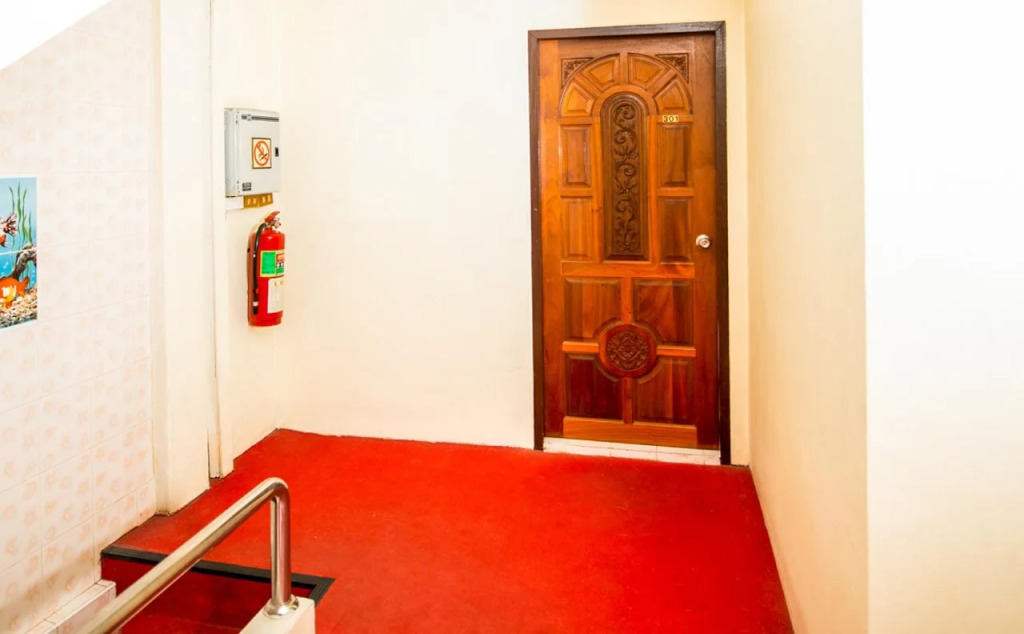 OYO 320 Regent 2002 Guest House