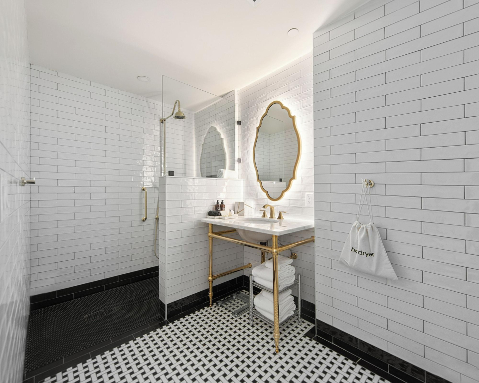Fairmount Hotel