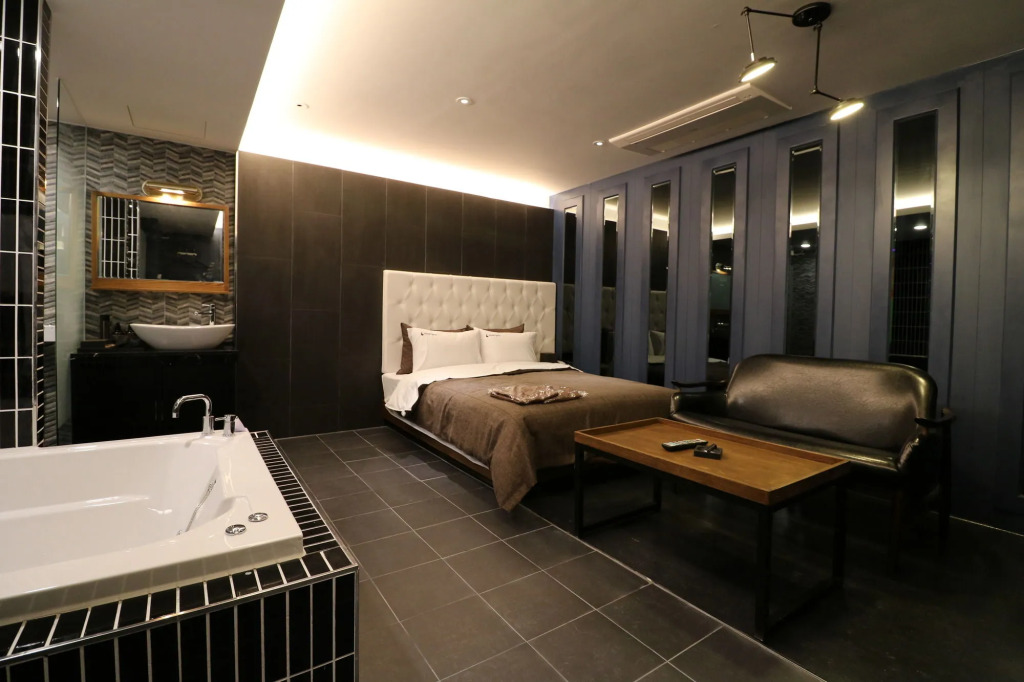 Ignis Hotel