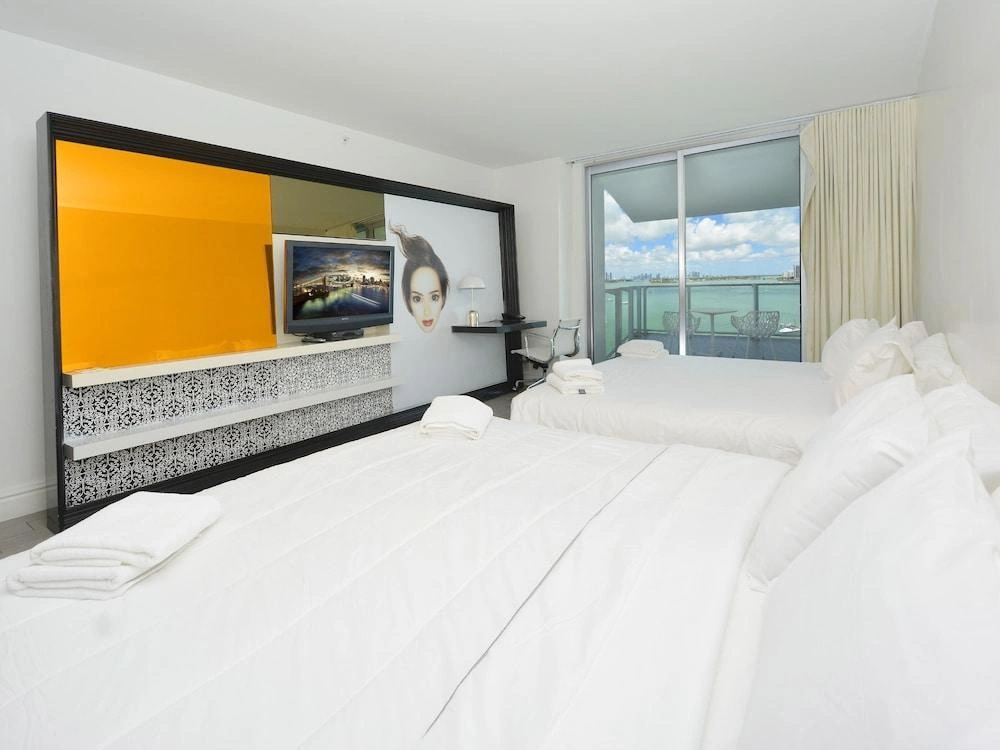 2 BR Mondrian Sleeps 4 - Miami Beach - SLV 9504