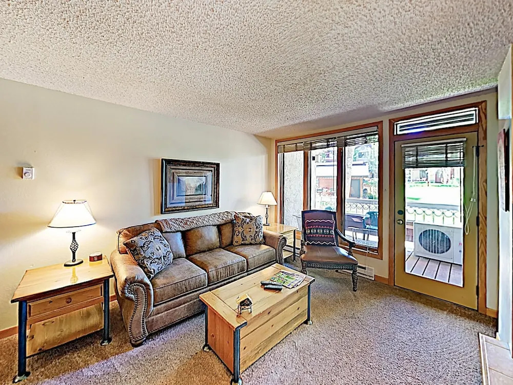 Steamboat Gem: All-suite 2br, 300 Yards To Gondola 2 Bedroom Condo