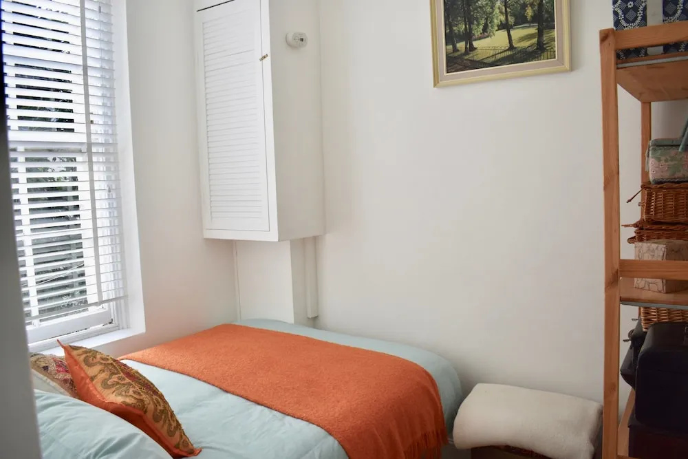 2 Bedroom Apartment Near Hove Seafront