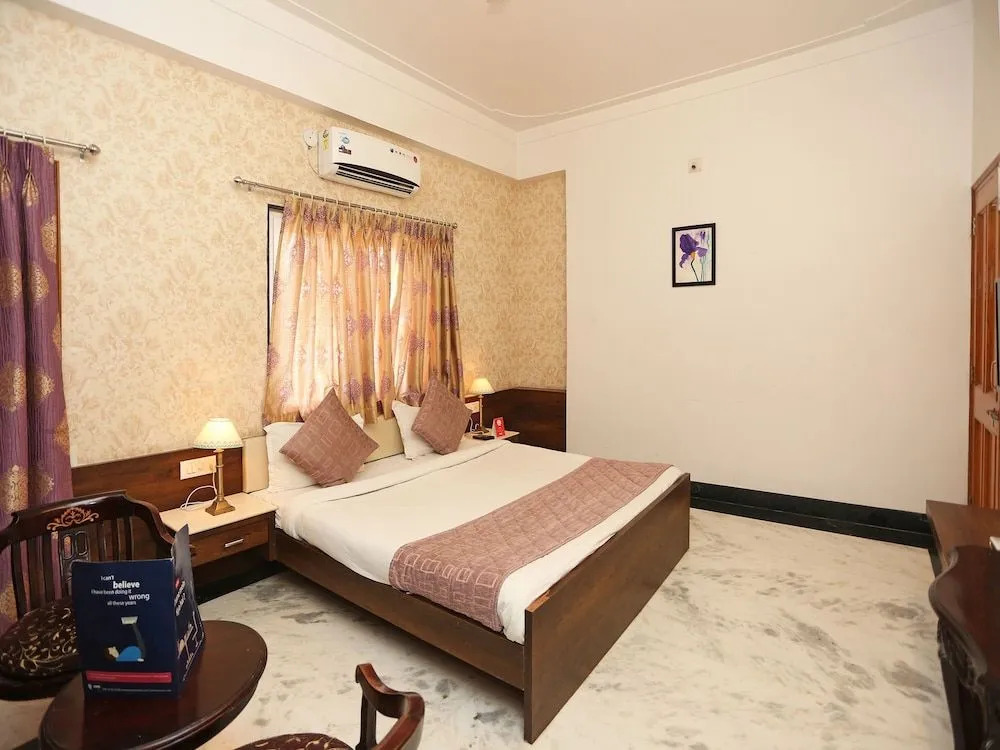 OYO 3540 Hotel Forever Rooms