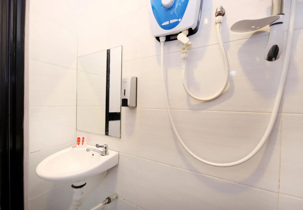 OYO 90456 Hotel Tgl