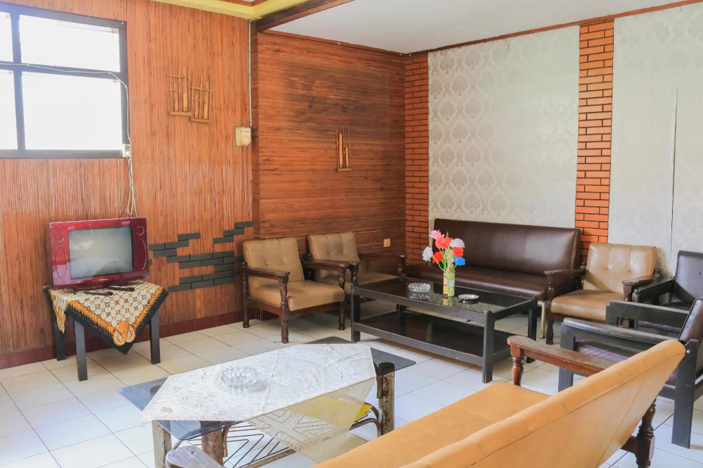 OYO 1710 Hotel Budi Famili 2 Syariah