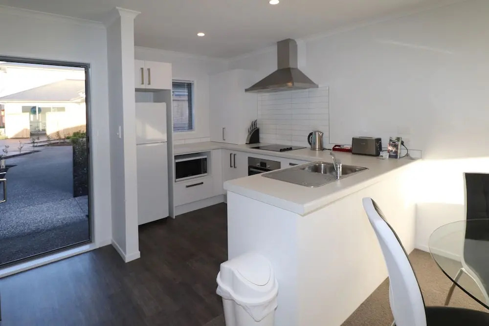 2 Brm Apartment 5 on Jones Crescent