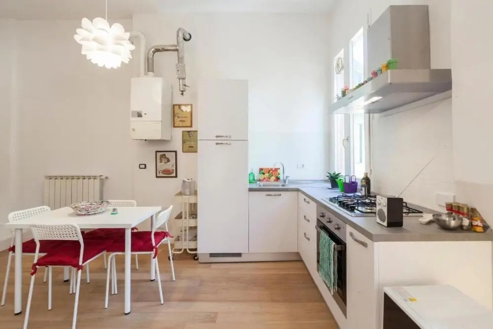 Mirasole in Bologna with 1 bedrooms and 1 bathrooms