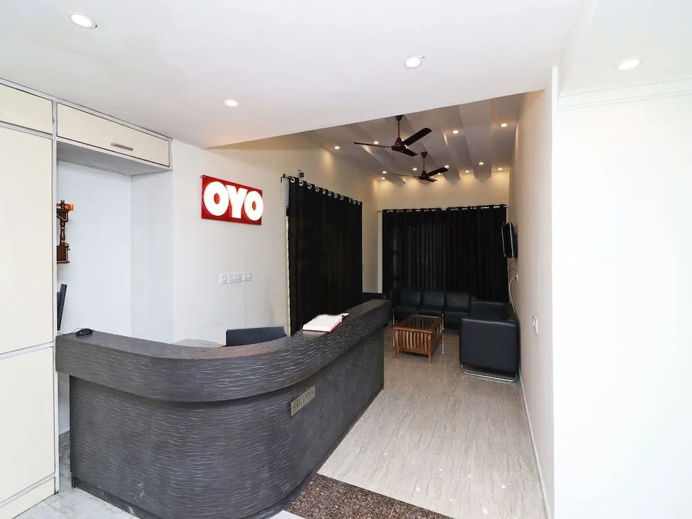 OYO 14158 The Kempty Fall Resort