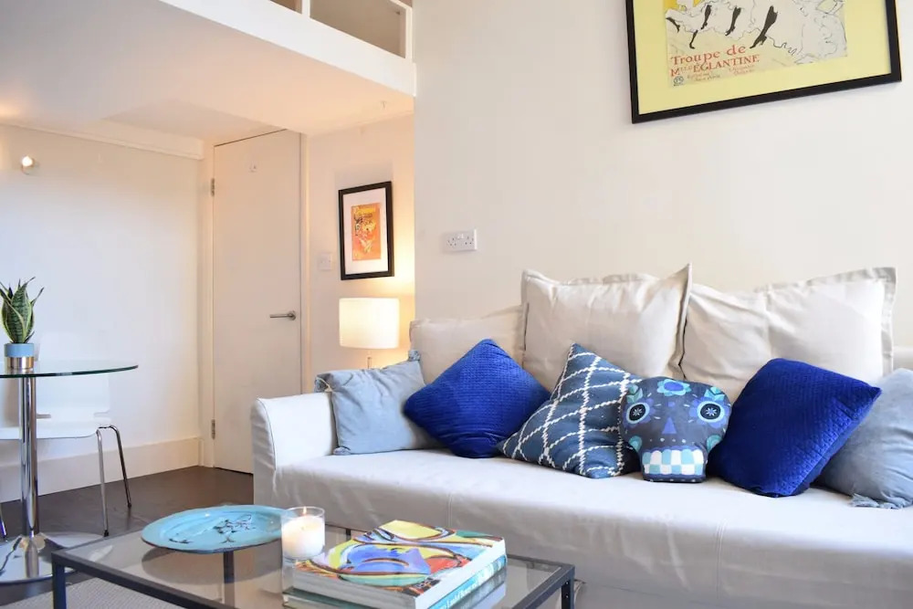 1 Bedroom Flat in Notting Hill With Mezzanine