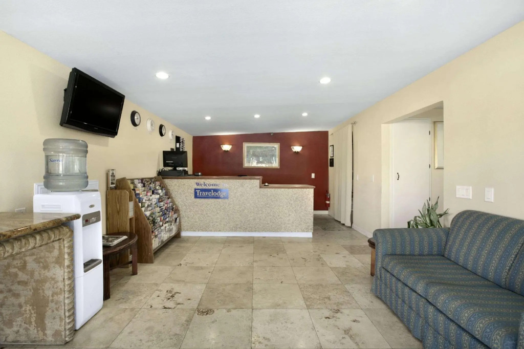 Sol Springs Inn
