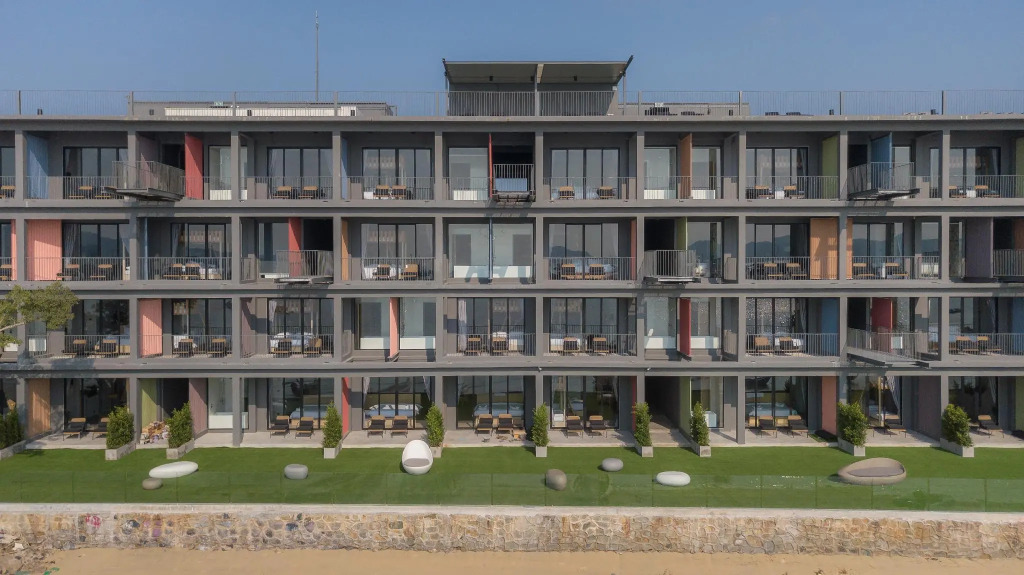 SHIN Arch39 Phuket Beach Front - SHA Plus