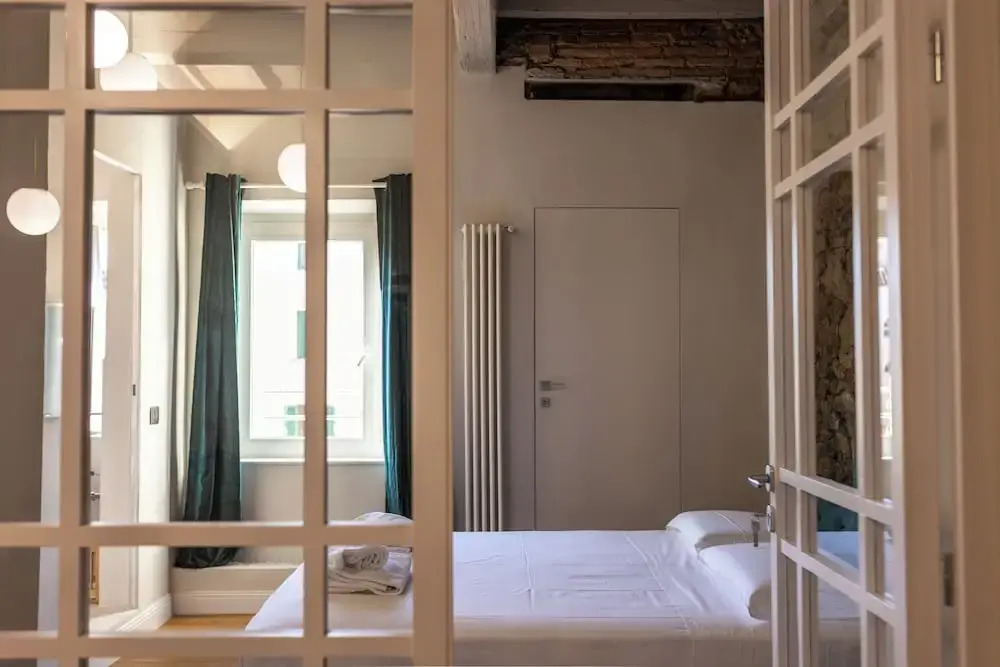 Leovinci Rooms