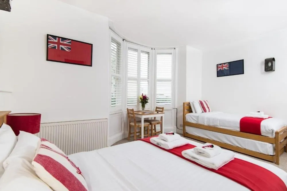 Hamptons Brighton