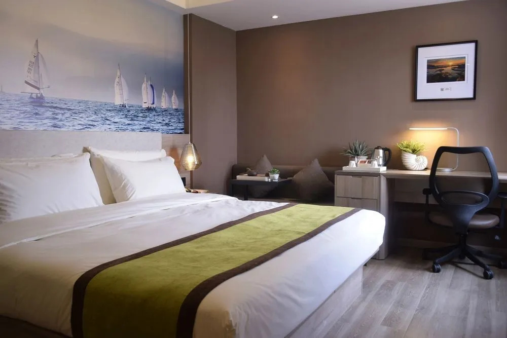 Atour Hotel Qingdao Olympic Sailing Center May Fourth Square