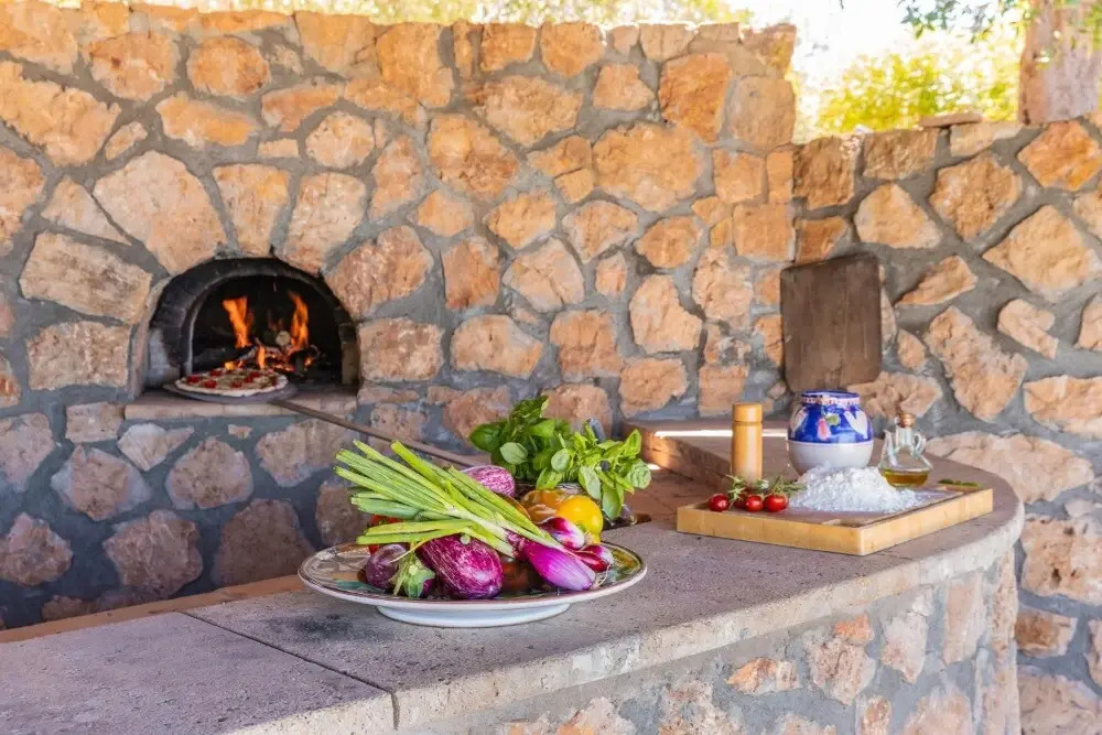 Villa Acciale With Heated Swimming Pool Sea View and Parking