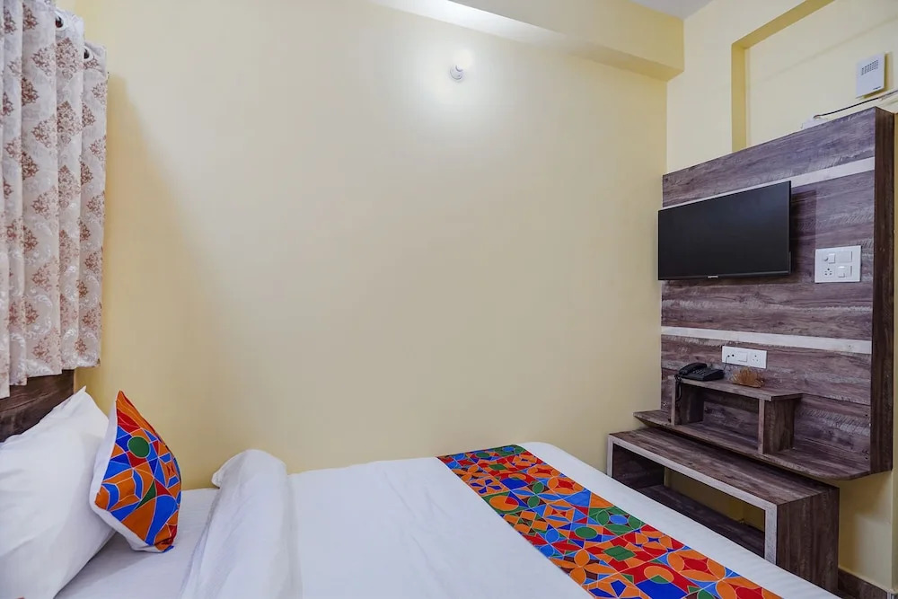 Rs Residency by OYO Rooms