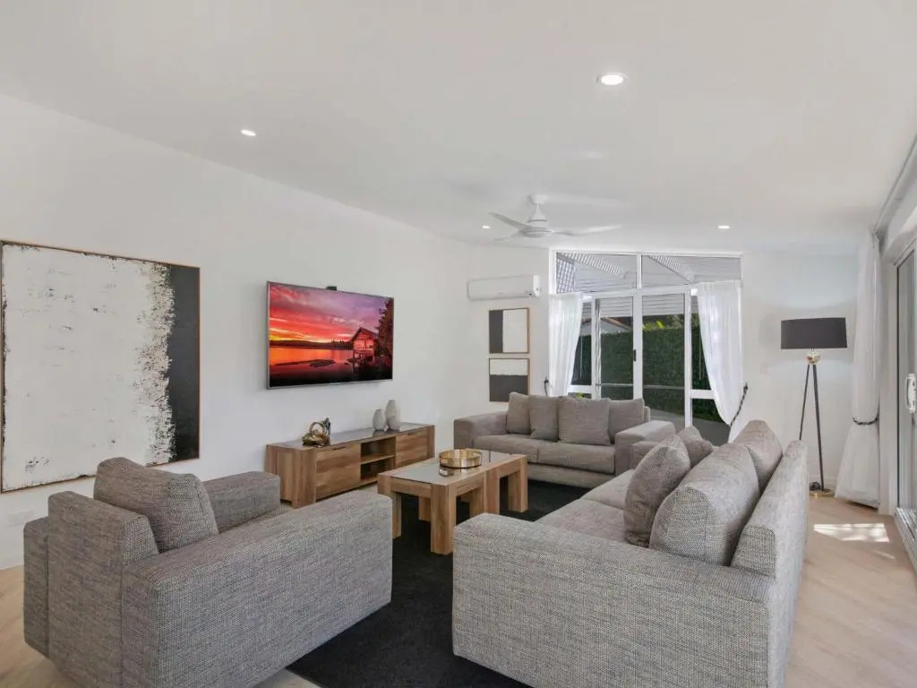 7th Heaven Wesley Court 7