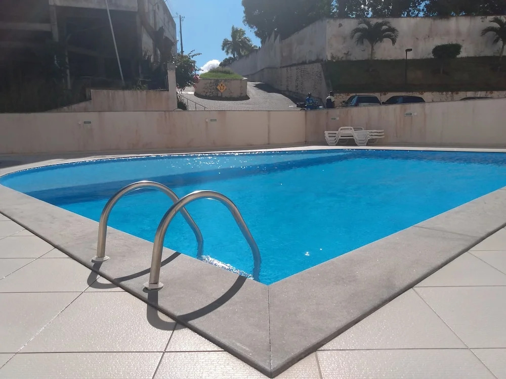 Bem Vindo a Salvador - Apartamento com Piscina, Varanda e Excelente Localização!