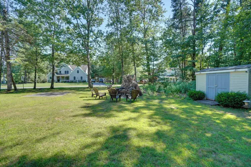 Pool + Fire Pit! Unbeatable Belmont Stakes Getaway