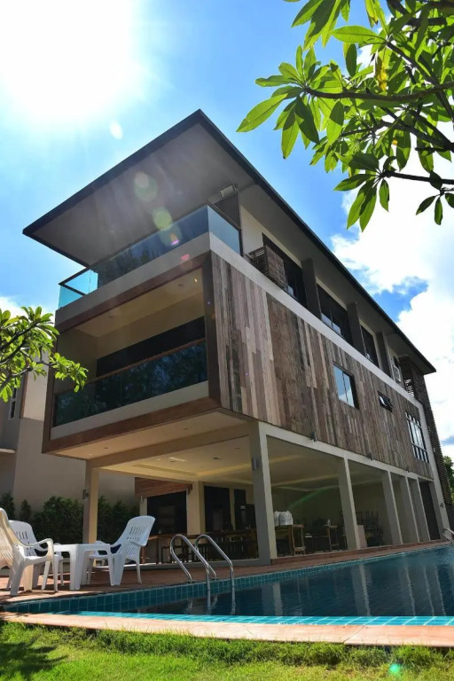 Sea and Sea Villa Sangaroon