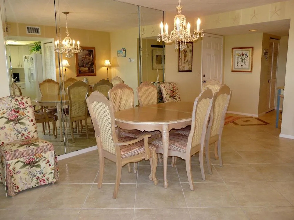 Southern Breeze Gardens 405