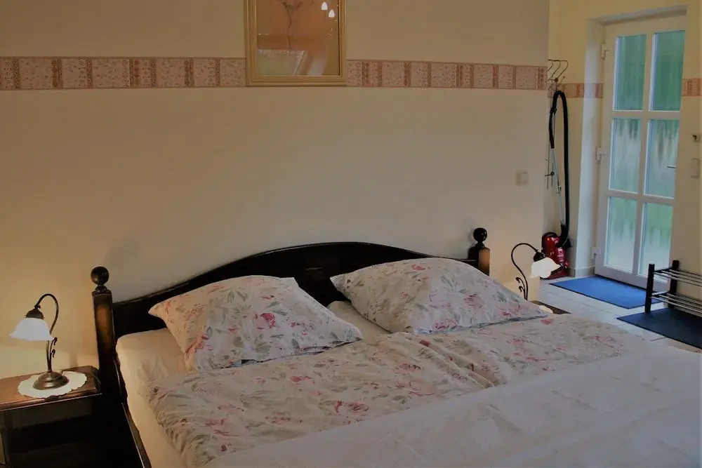Geraumige Ferienwohnung in Boltenhagen mit Garten