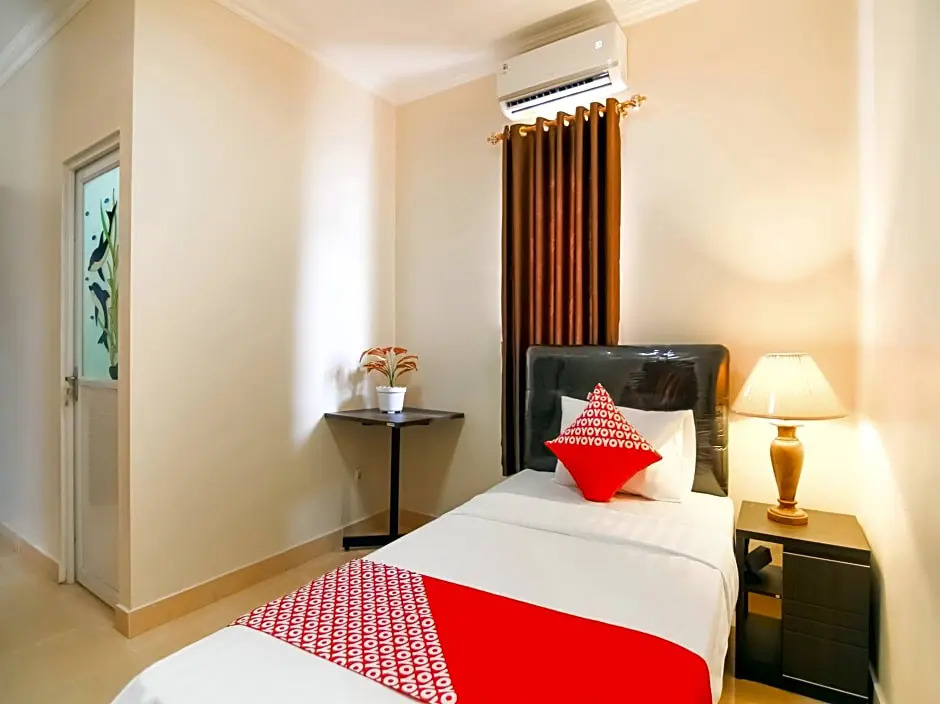 OYO 90186 Grand Aster