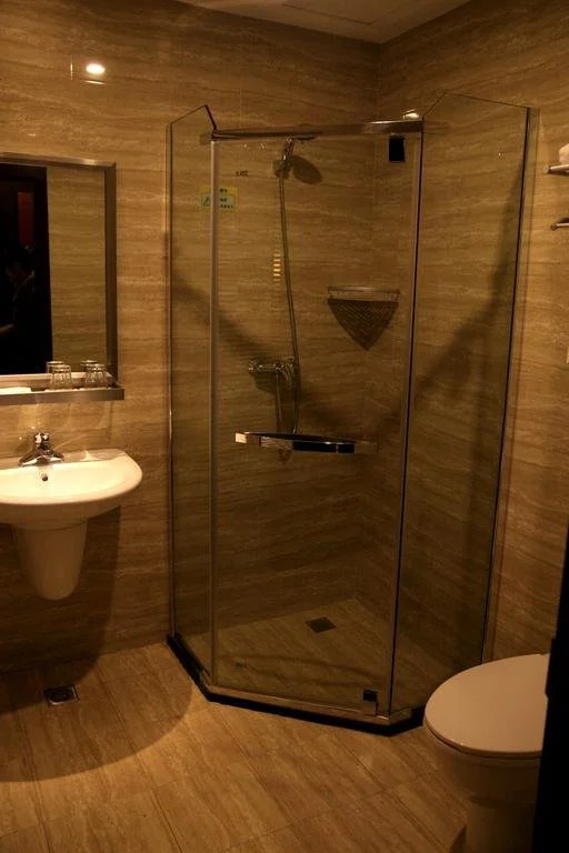 Bai Rong Business Hotel