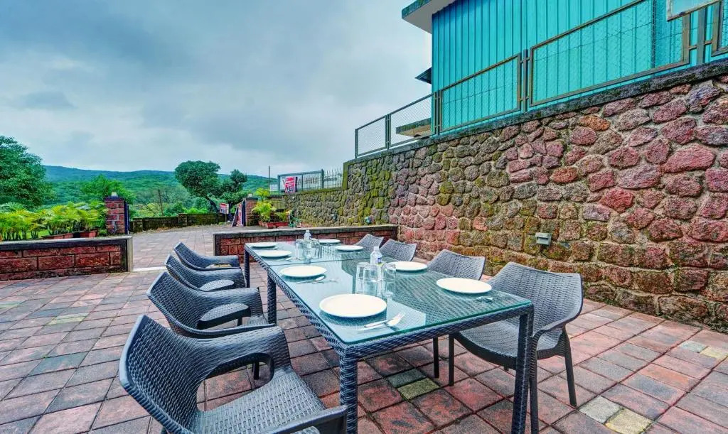 Hotel Strawberry inn, Mahabaleshwar