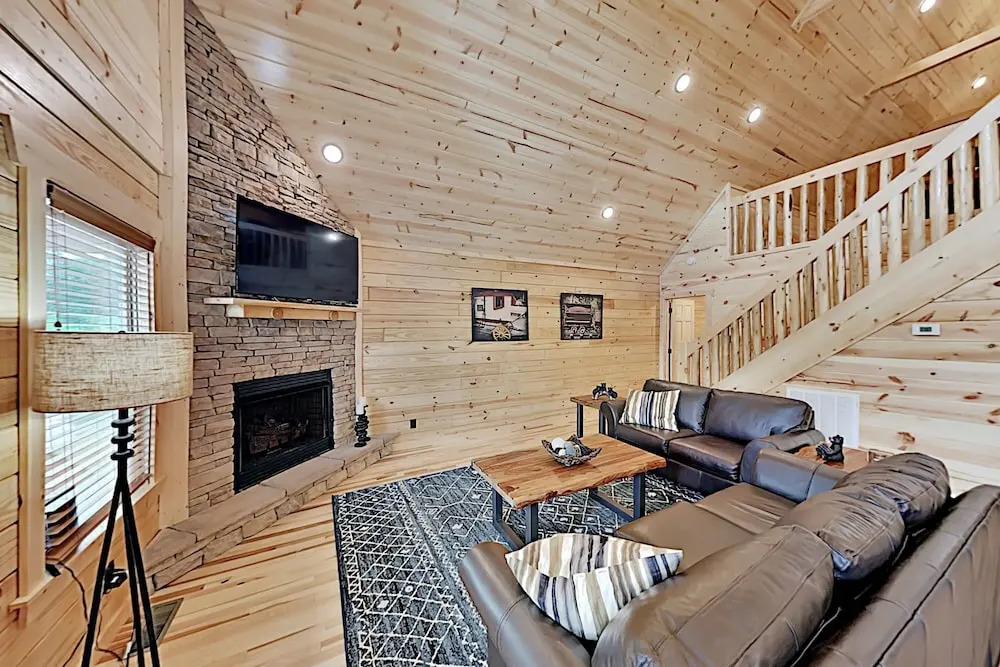 222flwkd 2 Bedroom Cabin