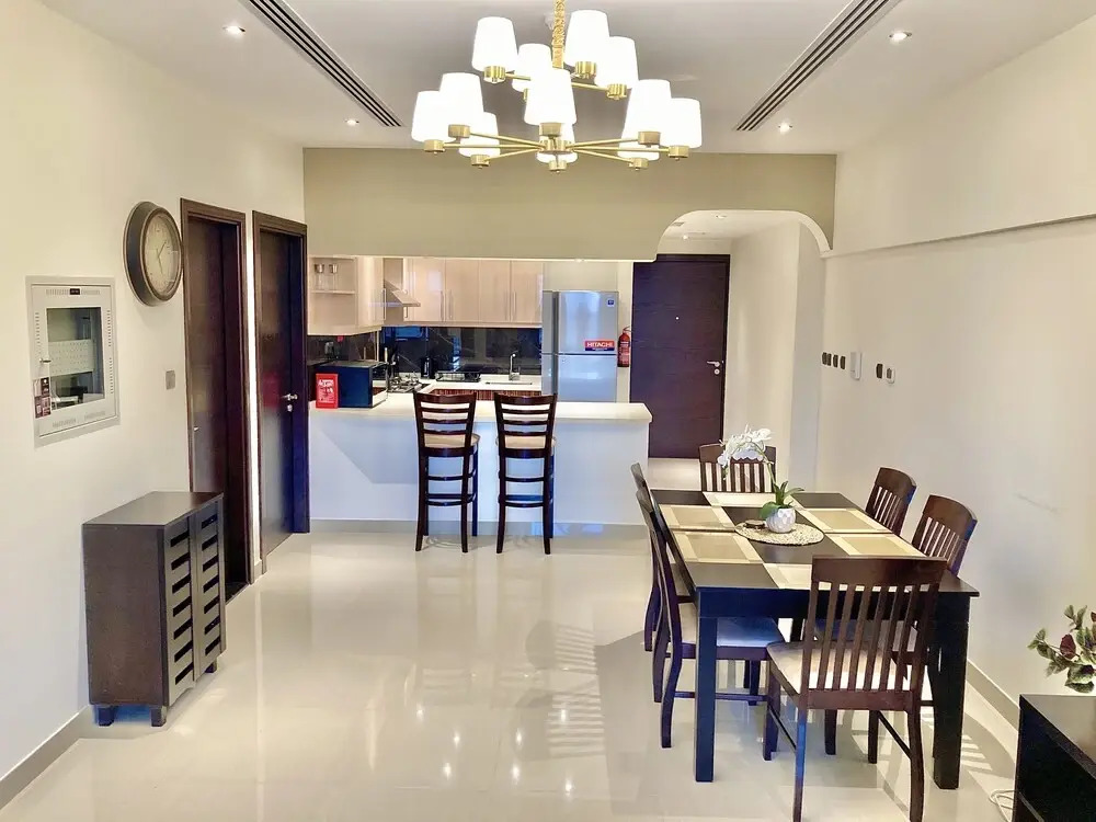 SuperHost - Elite Apartment With Canal and City Skyline Views