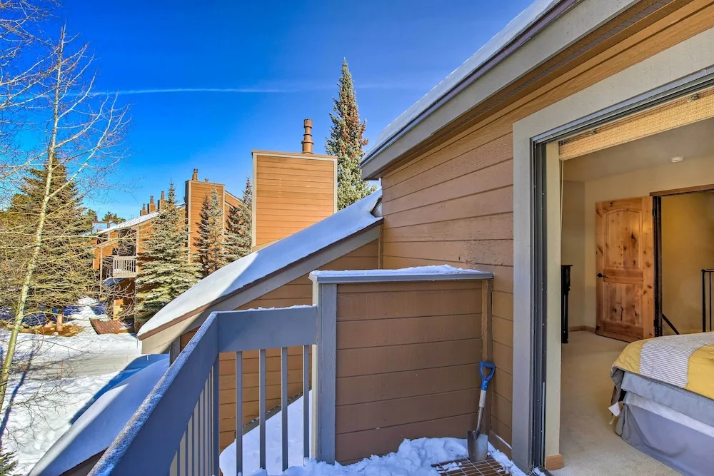 Park Place Deer Camp Condo: Ski-In, Walk To Main St, Lift