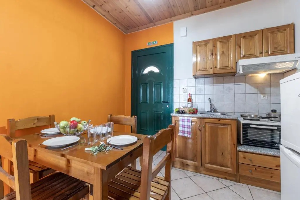 Apostolos Apartment 4