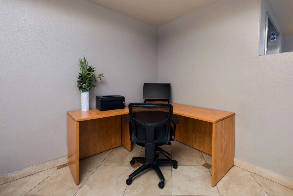 Best Western Lanai Garden Inn & Suites