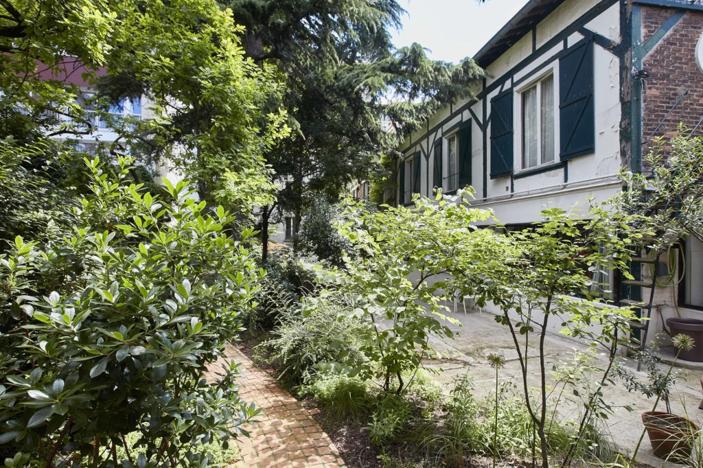 Eden Lodge Paris