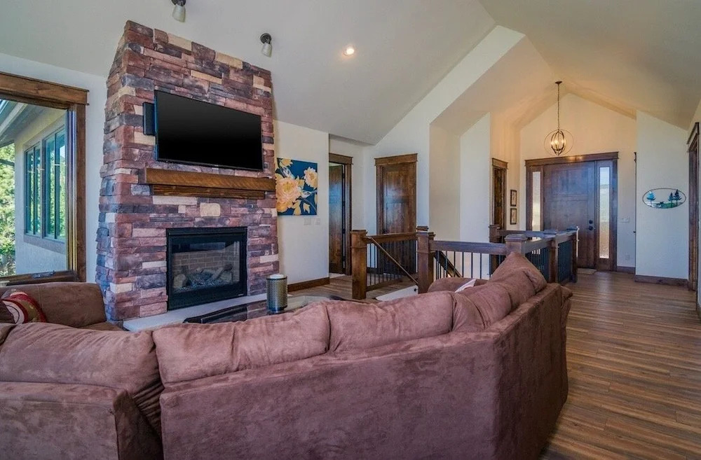 Aerie - 4 Br Home