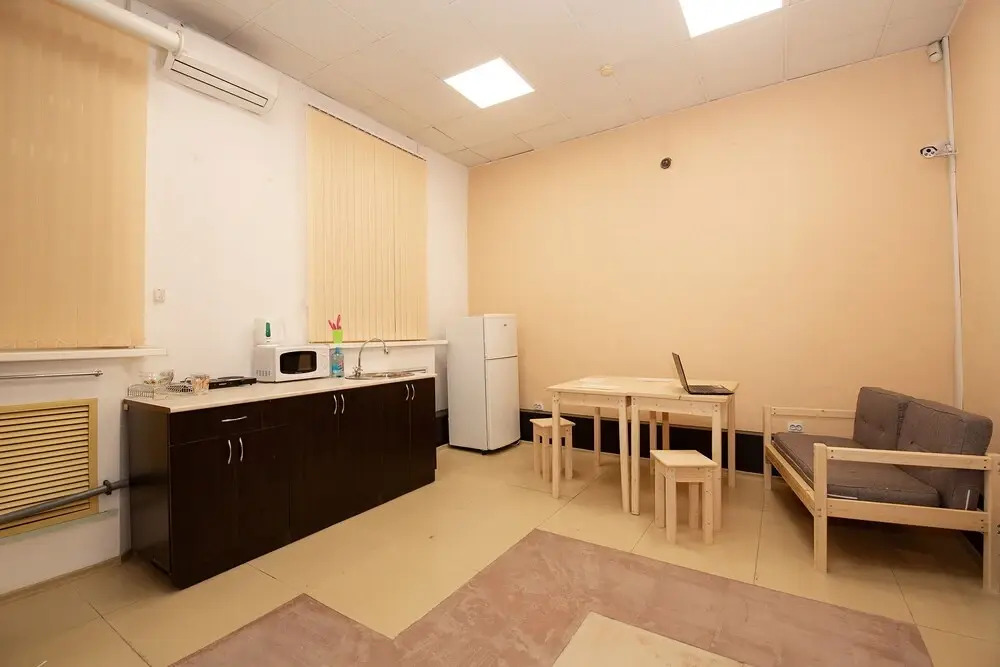 Vhostel25