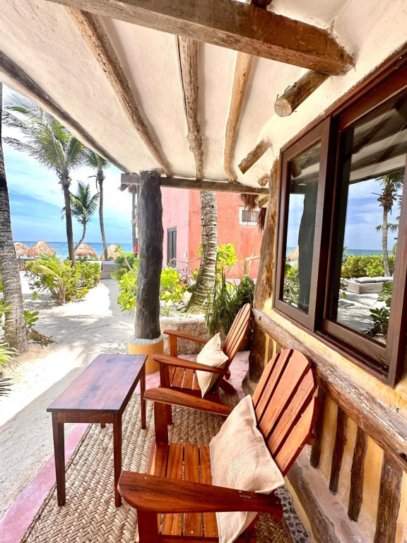 La Conchita Tulum