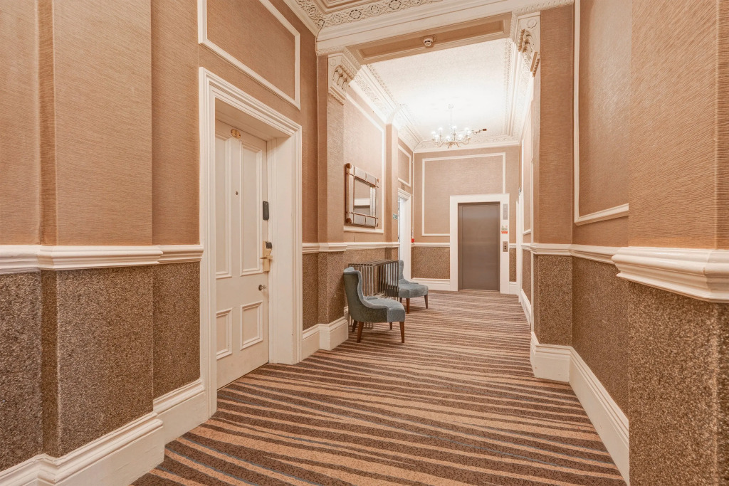 Liverpool Aigburth Hotel By Belvilla