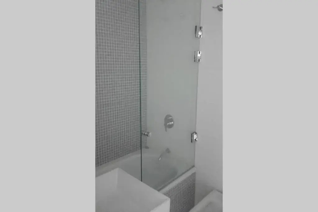 Estudio Dos Orillas