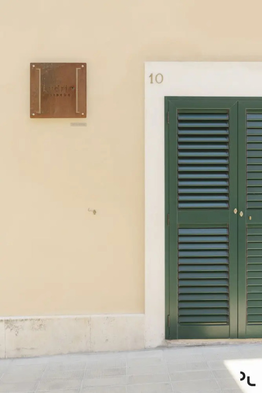 Hydria Rooms
