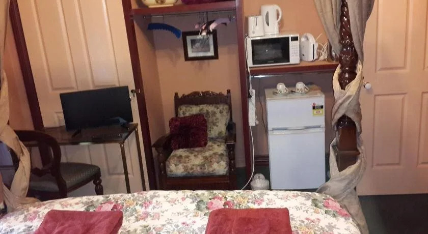 Rustic Refuge Guesthouse