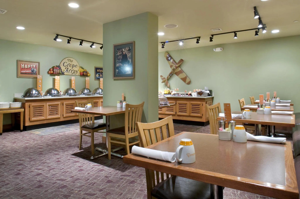 DoubleTree by Hilton Norfolk Airport