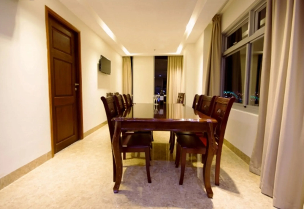 Nhat Linh Hotel & Suites Da Nang
