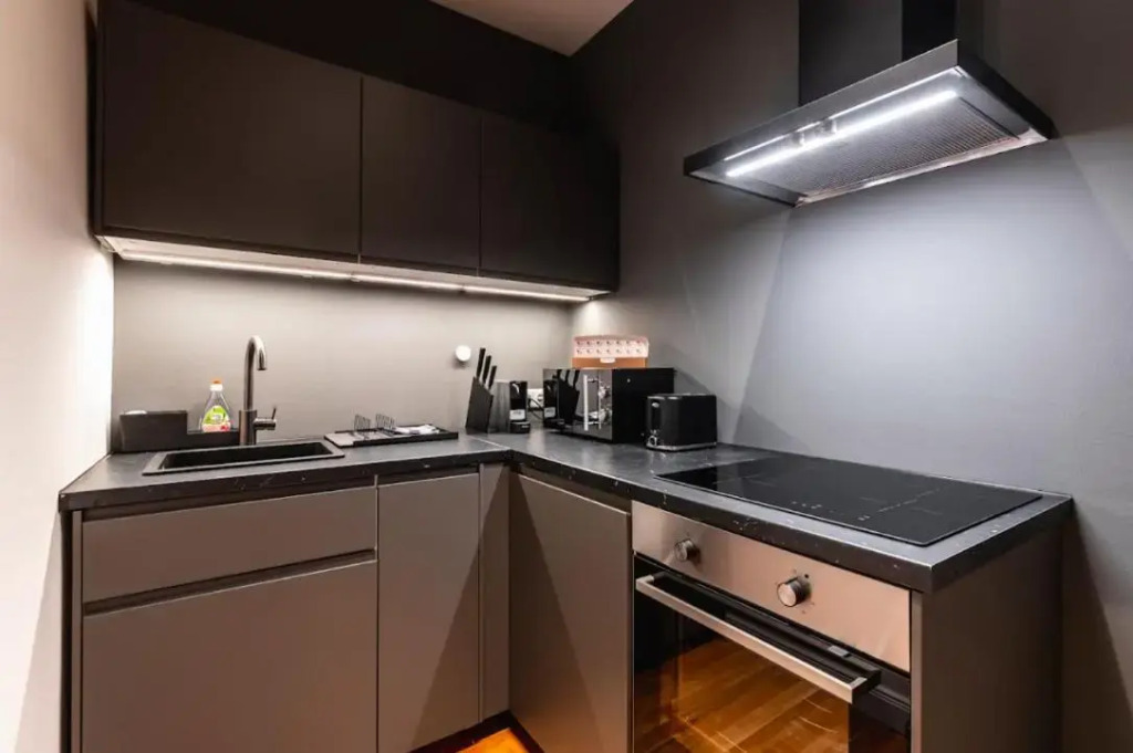 Authentic apartment next to Schwedenplatz