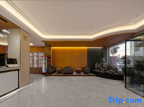 Longxin Smart Hotel (Wen)