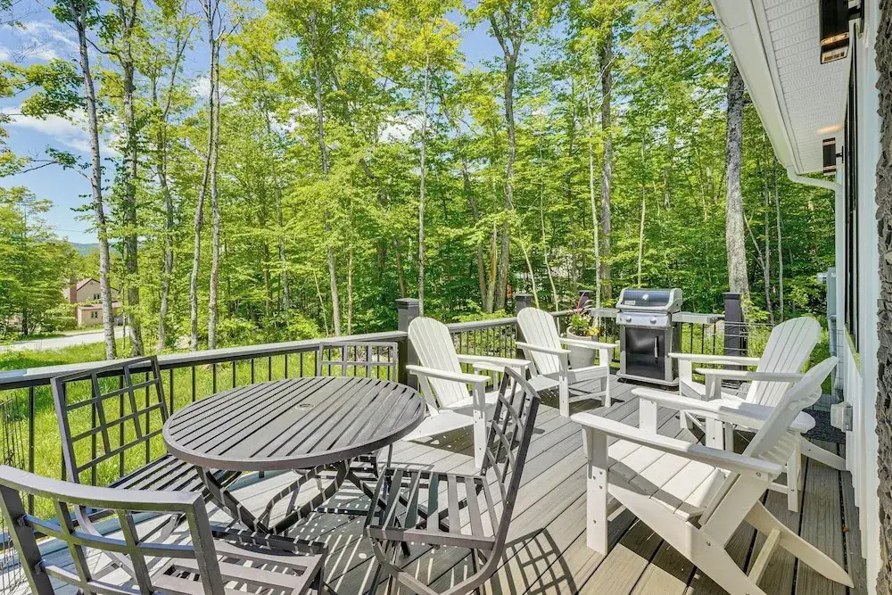 Near Hiking Trails & Ski Resorts: Killington Home!