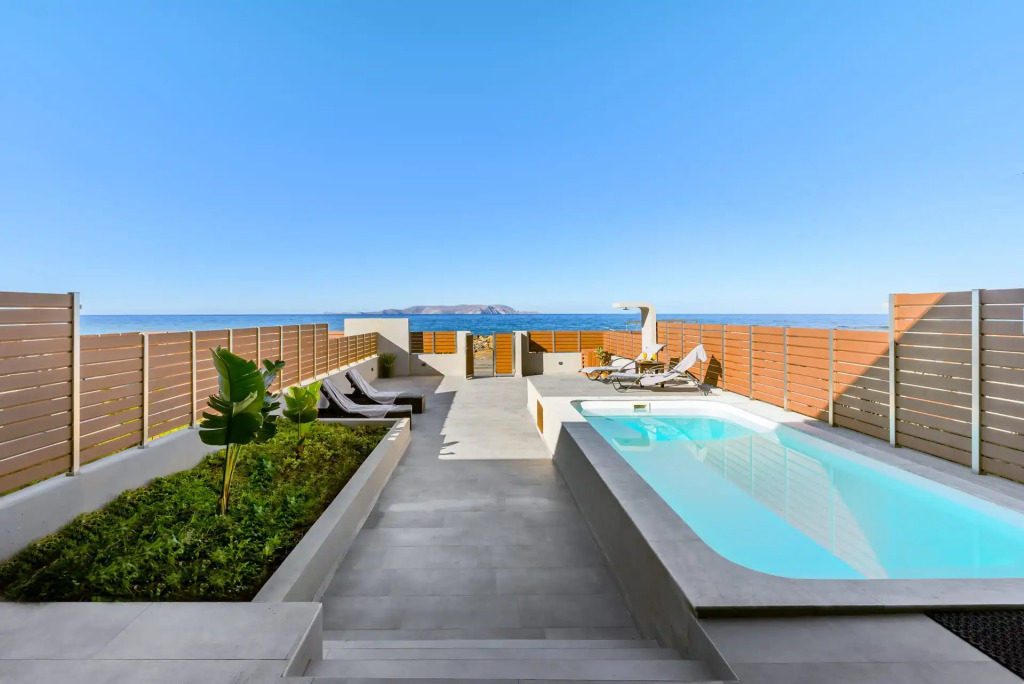 Anasa Luxury Villas with Heatable Pool