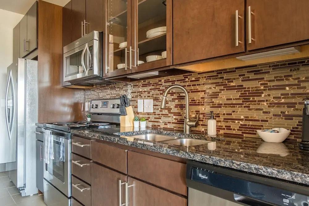 FRONTDESK 5755 Hermann Park Apts Downtown Houston