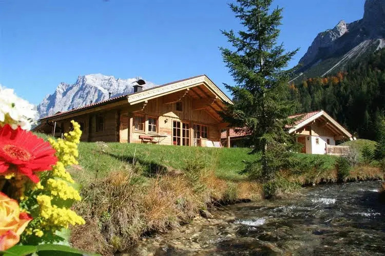 LaPosch - Living Lands